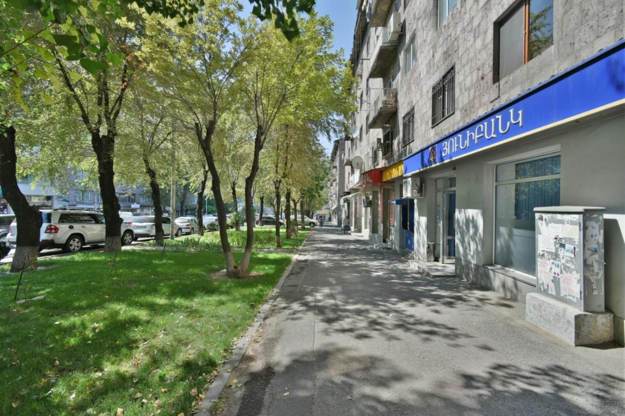 Cozy Apartment Near To The Metro H Kochar 19 Yerevan Exterior photo